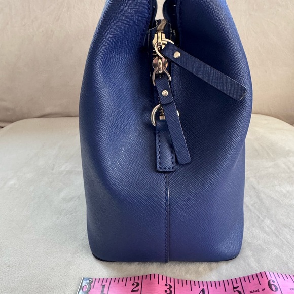 Kate Spade hand bag with detachable crossbody/shoulder strap - Picture 5 of 13